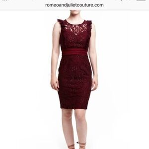 NWT Romeo + Juliet Couture Lace Dress Red